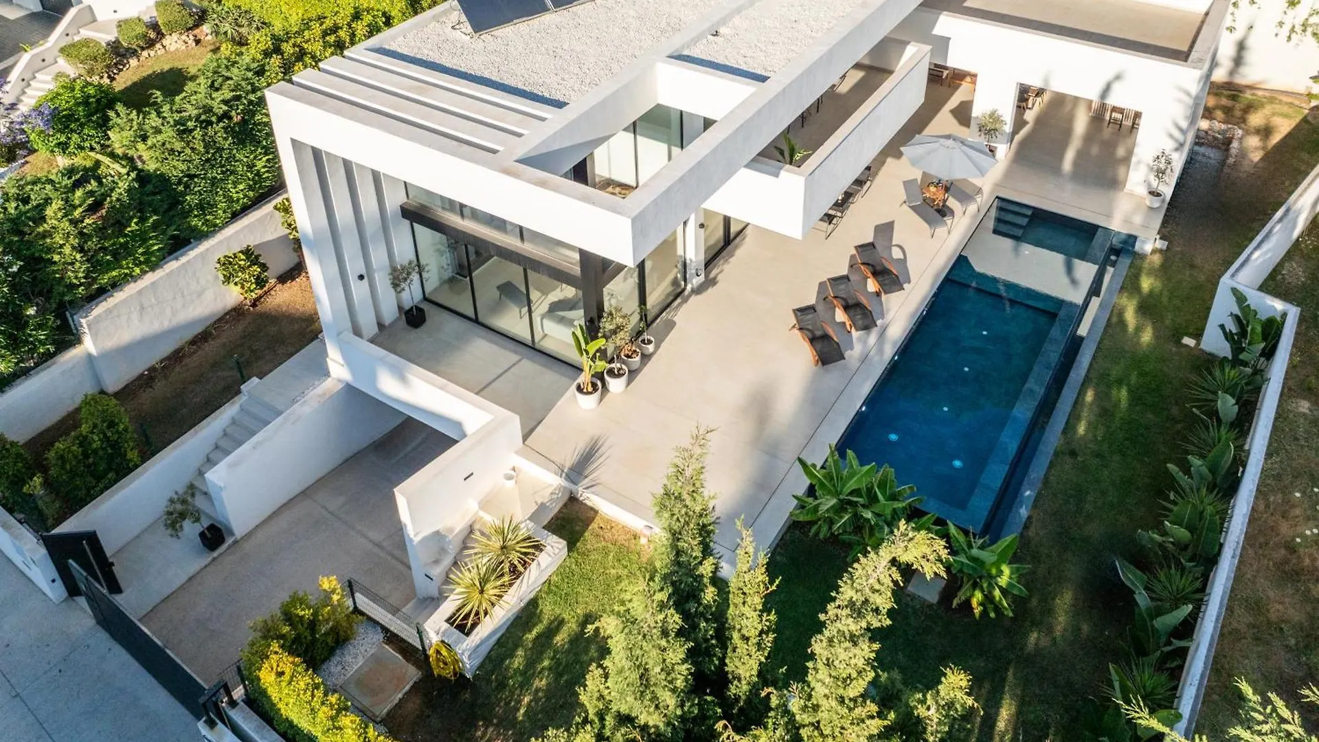 Villa Elviria - Private Swimming Pool Marbella