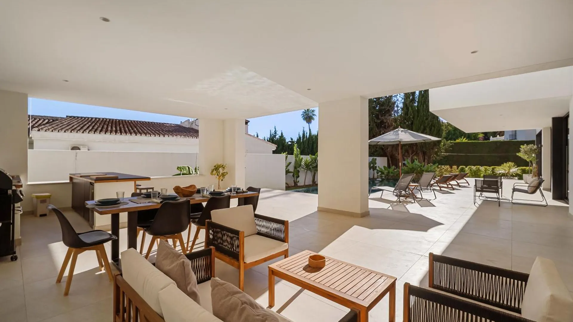 Villa Elviria - Private Swimming Pool Marbella